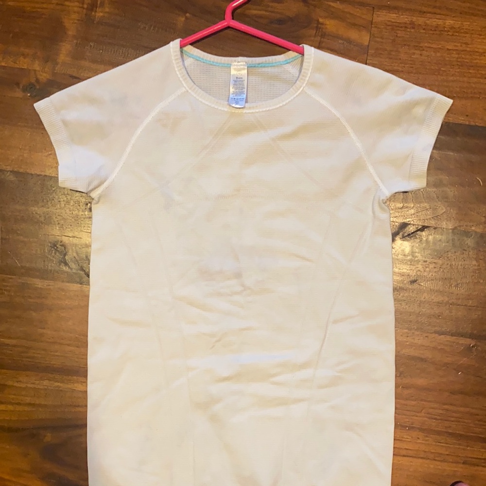 Ivivva by Lululemon fly tech tshirt white